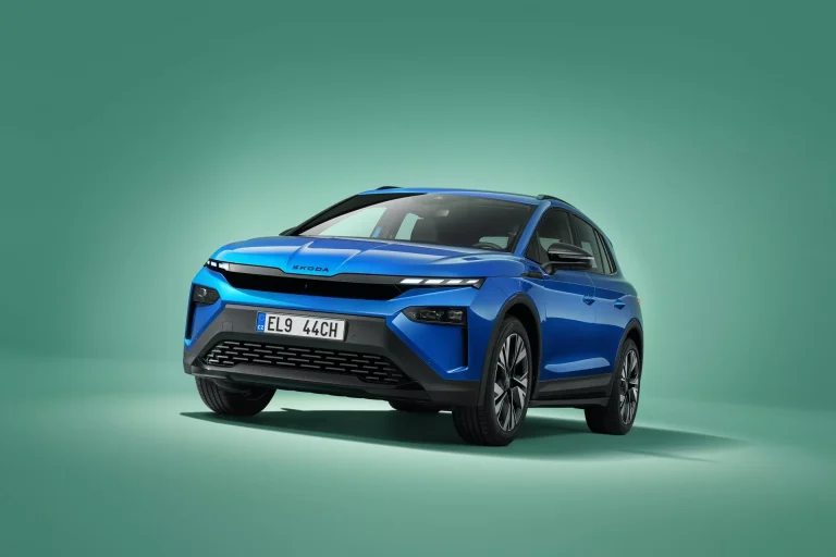 Škoda Elroq: el b-SUV checo que es 100% eléctrico, tiene hasta 560 km de autonomía y arranca en 34.490 euros