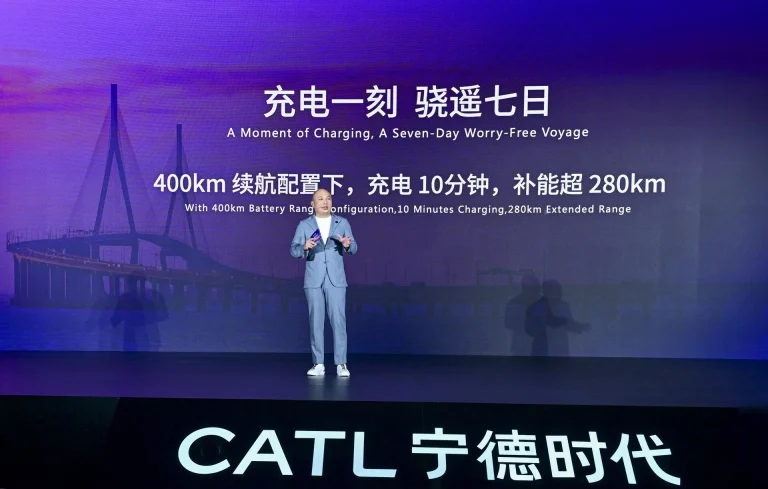 Esta nueva batería de CATL para híbridos supera la autonomía y velocidad de carga de muchos eléctricos
