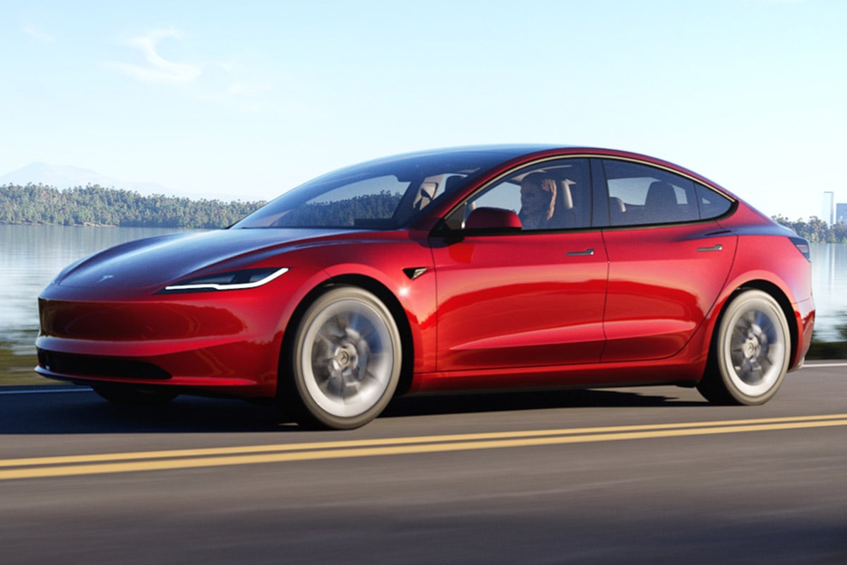 Tesla vuelve a bajar el precio del Model 3: ¡ahora puedes conseguirlo por 35.470 euros! (sin ayudas)