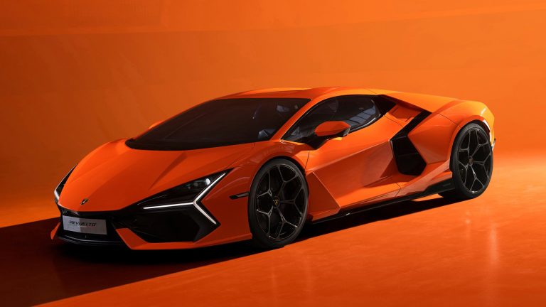 Lamborghini sigue adelante con sus planes de electrificación: el Lanzador llegará antes de 2030