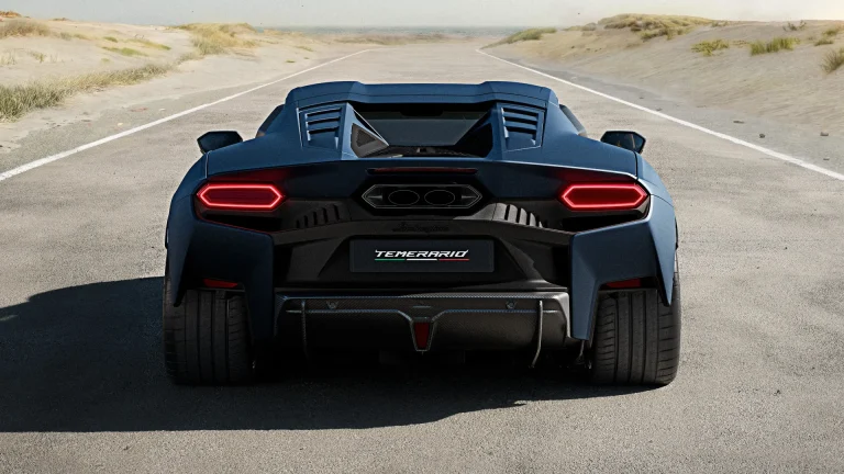 Lamborghini retrasa el lanzamiento de su primer eléctrico al año 2029