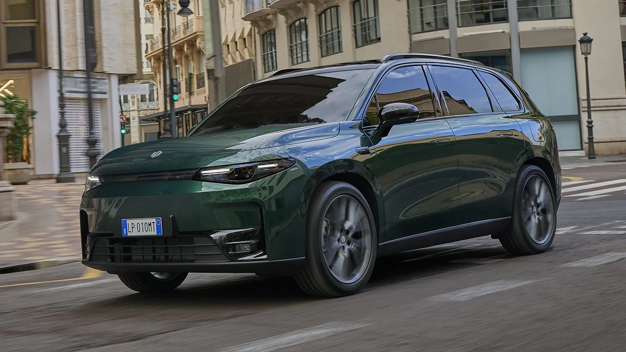 950 kilómetros de autonomía y 215 CV: El Leapmotor C10 Range Extender ya está en España