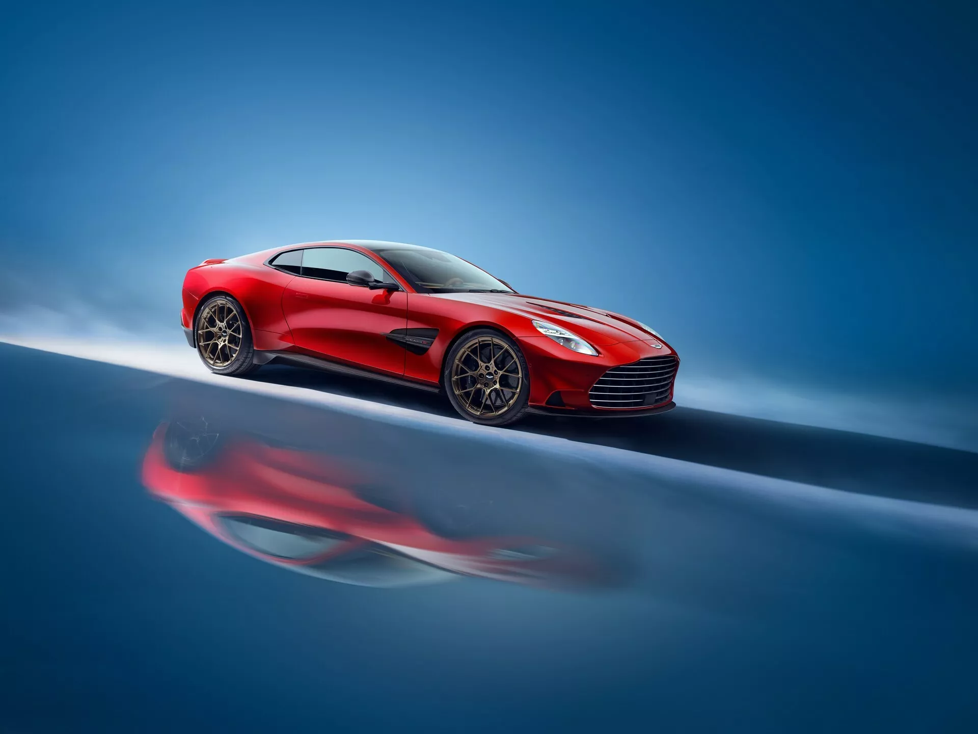 Aston Martin quiere que sus eléctricos vibren para imitar a su V12
