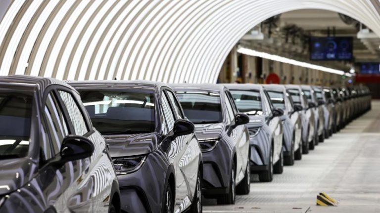 BYD lanzará sus baterías de estado sólido en 2027 para comercializarlas masivamente en 2030