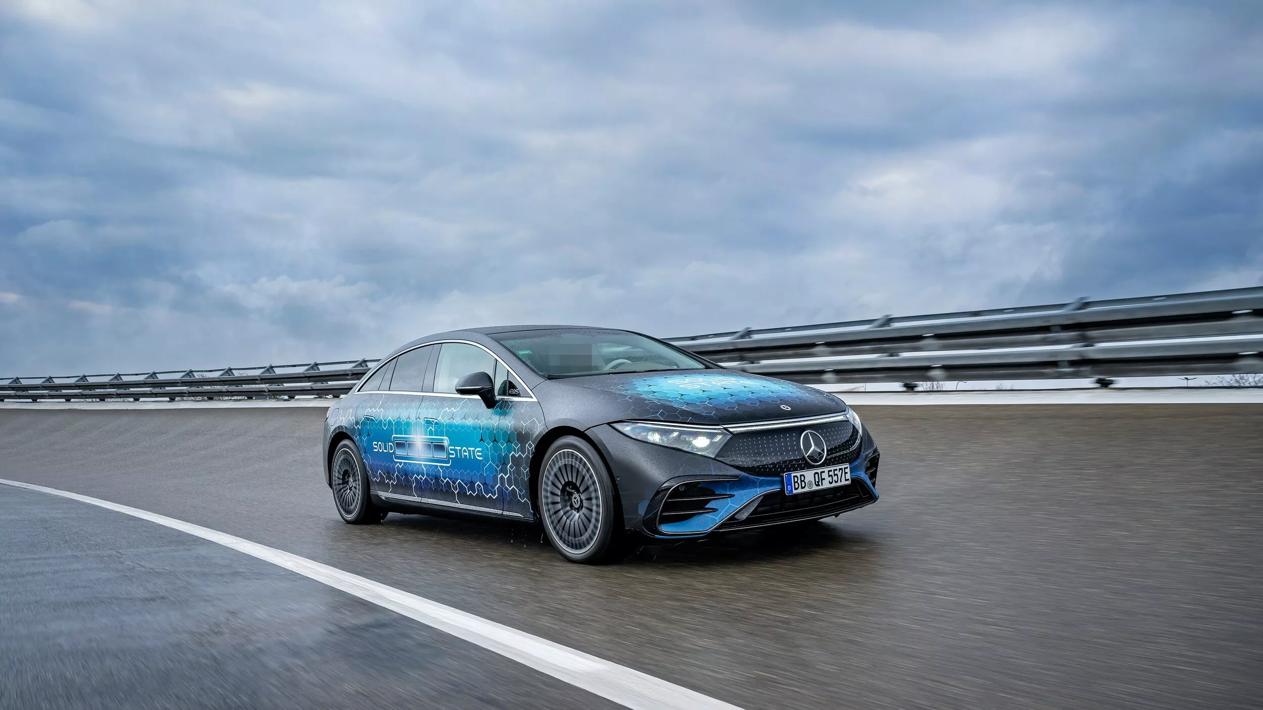 Mercedes ya prueba el EQS con baterías de estado sólido: 1.000 km de autonomía