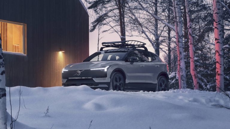 Volvo EX30 Cross Country: diseñado para la aventura fuera de la ciudad