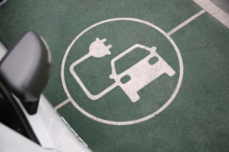 El Gobierno renueva el Plan Moves con carácter retroactivo: ¿servirá para impulsar las ventas de eléctricos?
