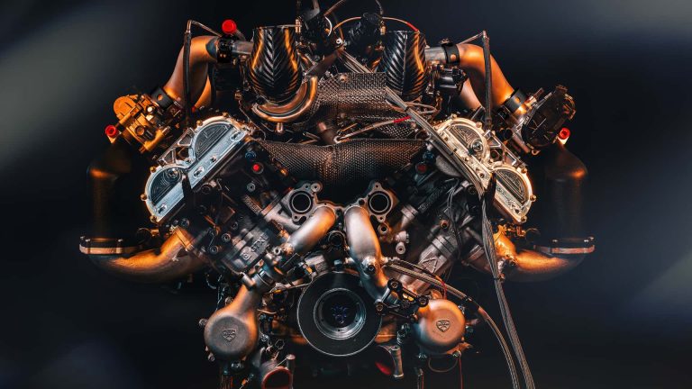 Este es el V12 más potente instalado en un coche de producción… y es una auténtica obra de ingeniería