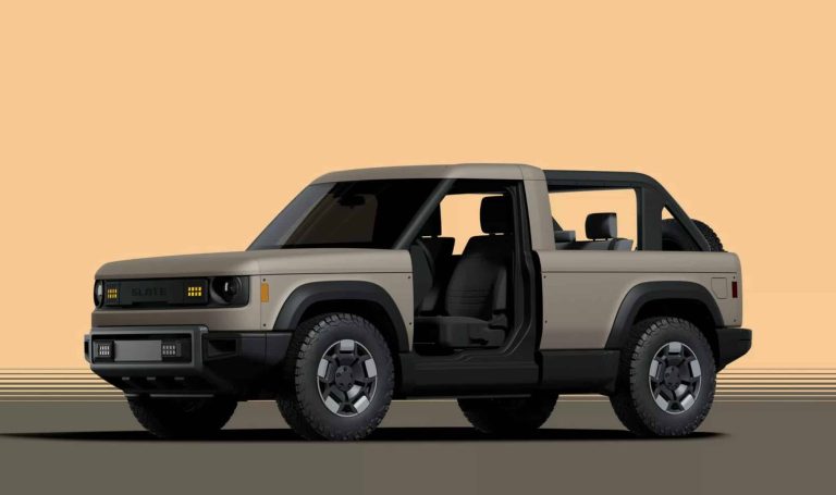 Jeff Bezos entra en la carrera del coche eléctrico asequible: ¿debería Tesla preocuparse?