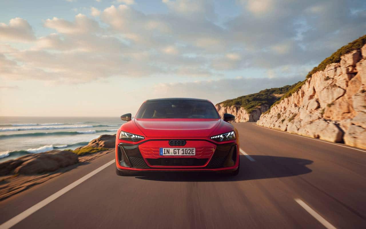 El Audi e-tron GT recorta potencia y gana autonomía para ofrecer una versión más accesible