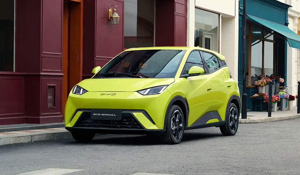 La guerra de precios de eléctricos desatada por BYD enfurece al Partido Comunista Chino