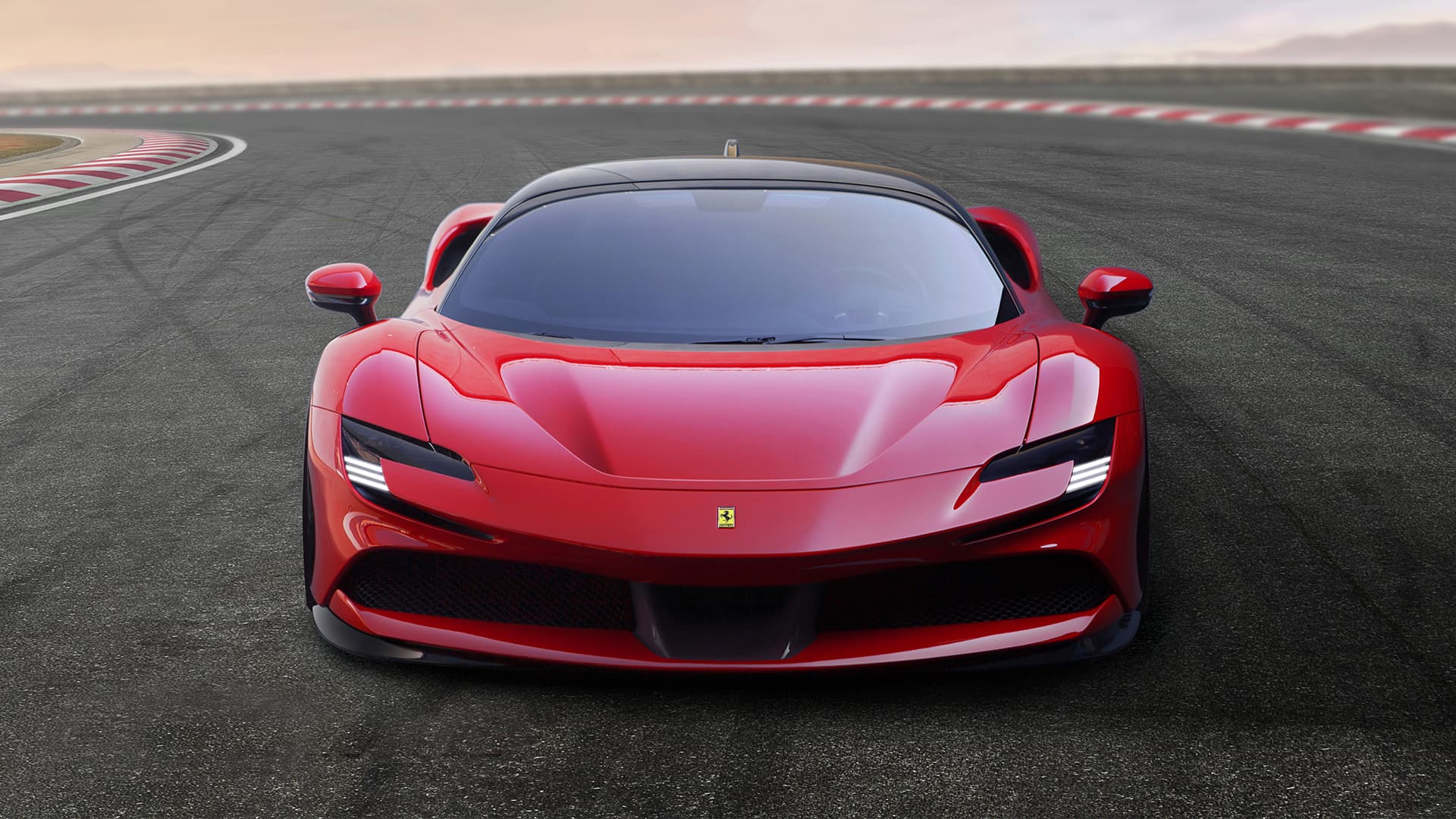 El segundo modelo eléctrico de Ferrari se retrasa: la marca no ve interés en él