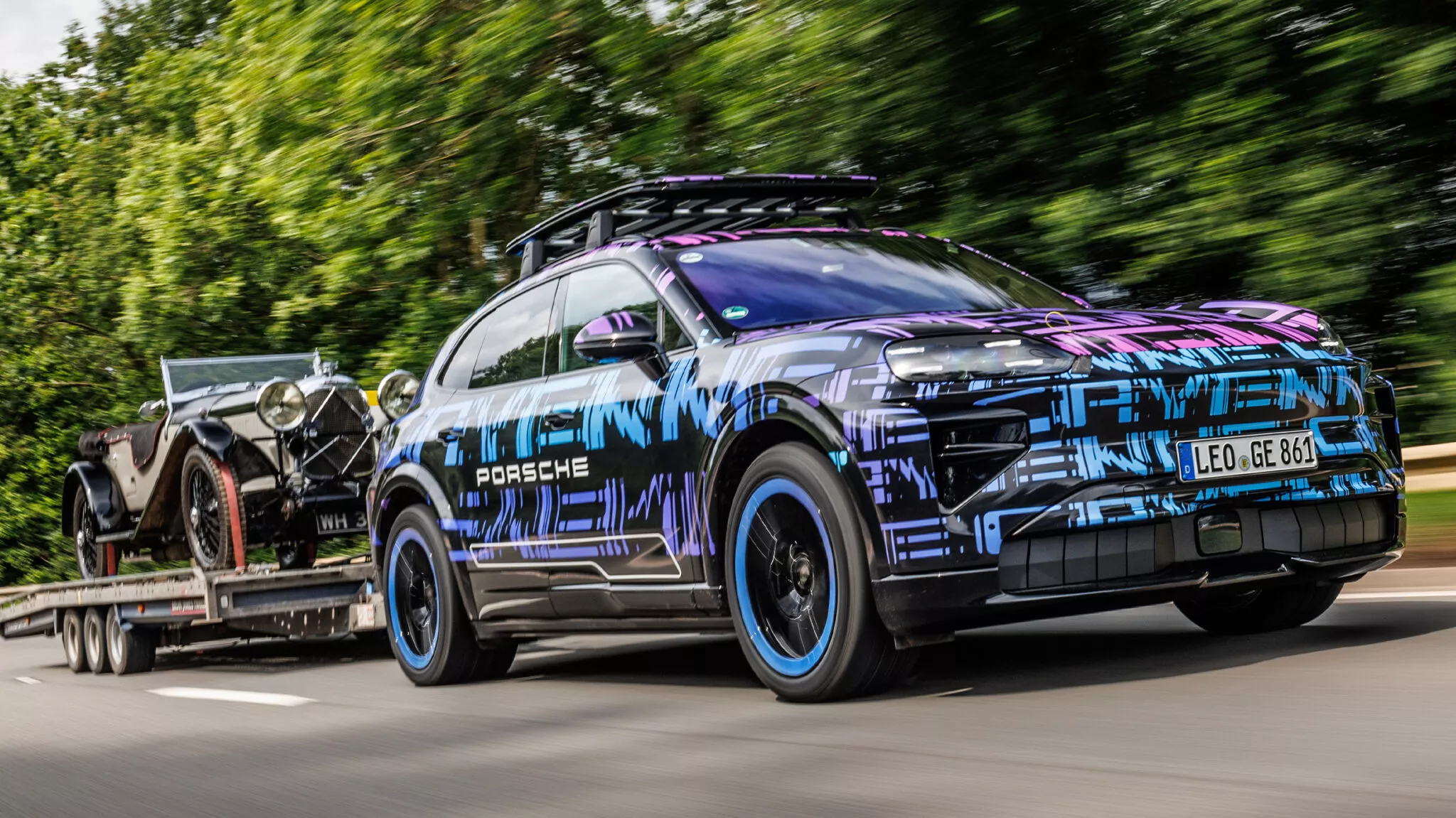 El Porsche Cayenne Electric no ha llegado todavía a los concesionarios… pero ya rompe récords