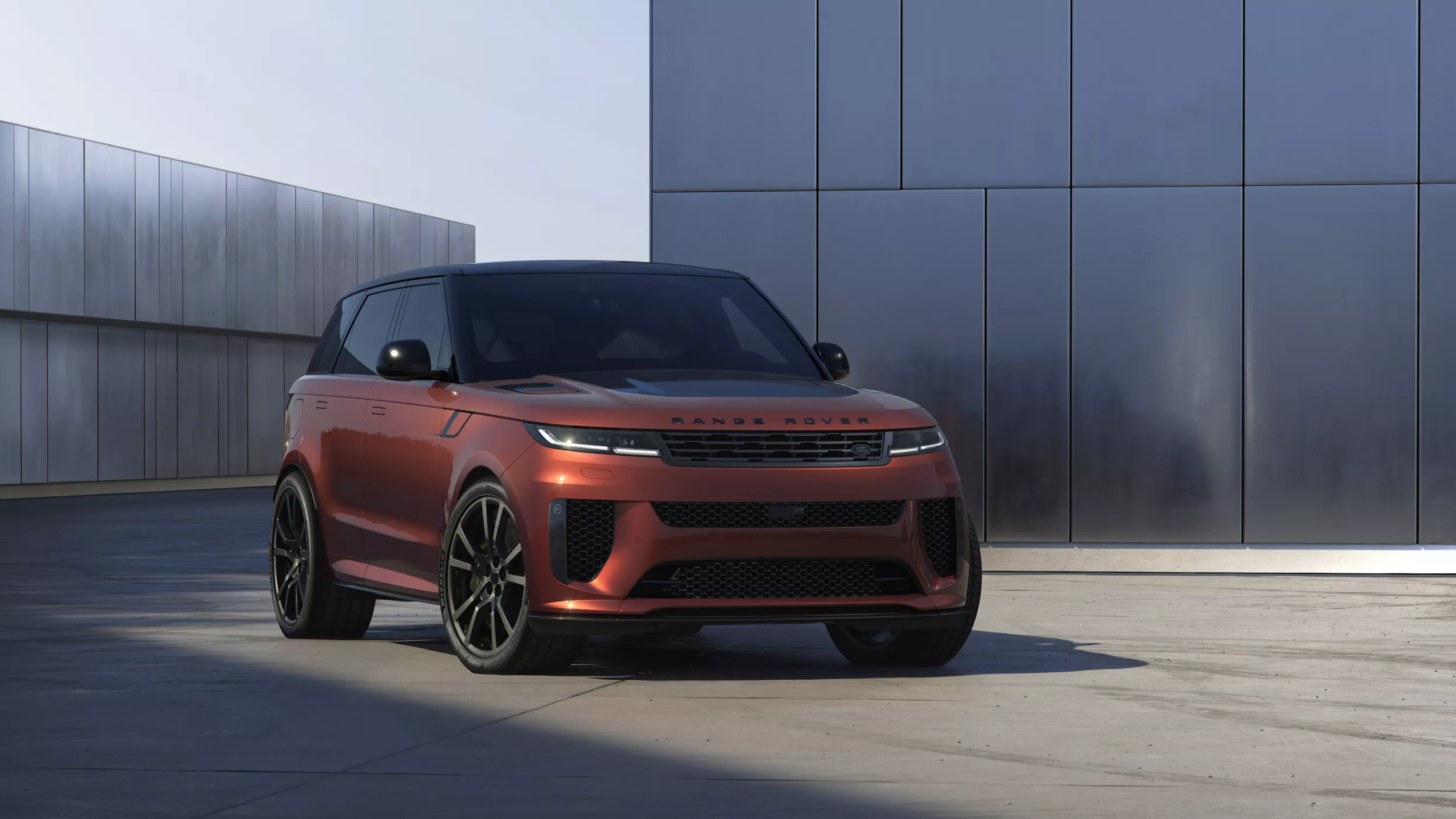 Range Rover Sport SV Carbon: dieta a base de fibra de carbono abrazando el V8 biturbo de 4.4 litros