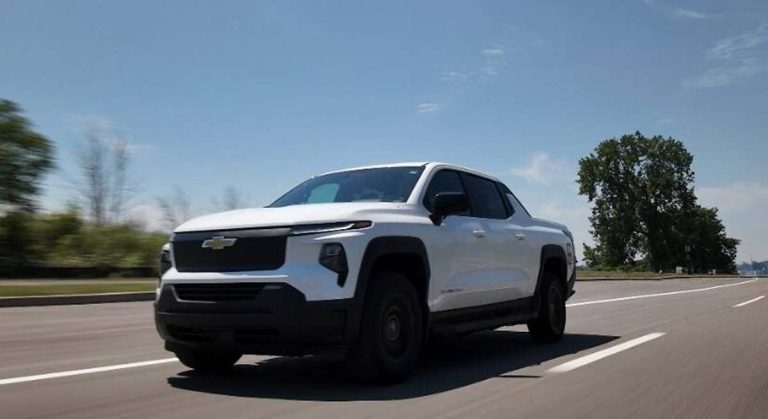 Este coche eléctrico americano ha batido un récord de autonomía… y no creerás cual es
