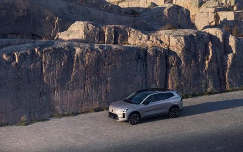 volvo xc70 phev 4
