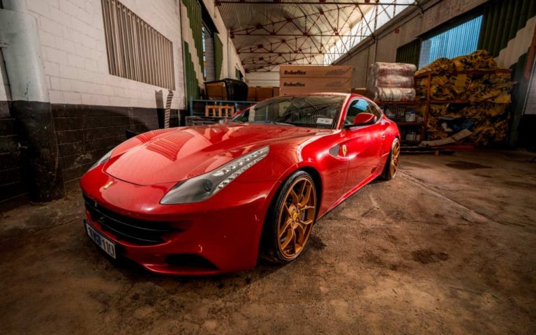 El Ministerio de Sanidad saca a subasta un Ferrari FF y un Mercedes G 63 AMG procedentes del narcotráfico