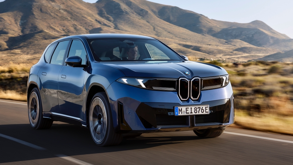 BMW promete esquivar los fallos de software con el nuevo iX3… ¿cómo?