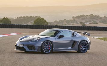 Porsche da marcha atrás: los 718 mantendrán los motores de combustión en los RS y GT4 769 003 highres
