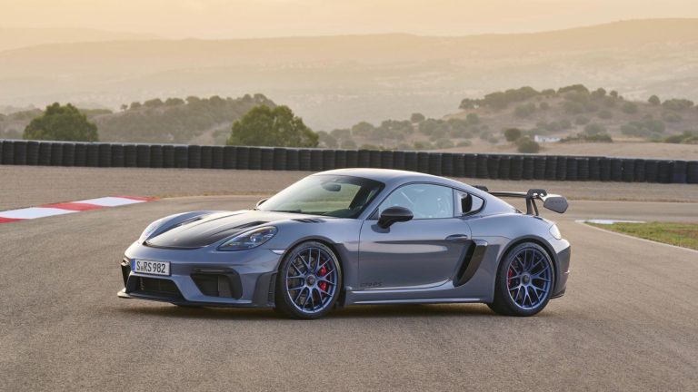 Porsche da marcha atrás: los 718 mantendrán los motores de combustión en los RS y GT4