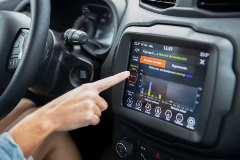 Reprogramación de coche profesional: claves para proteger el motor y ganar confianza