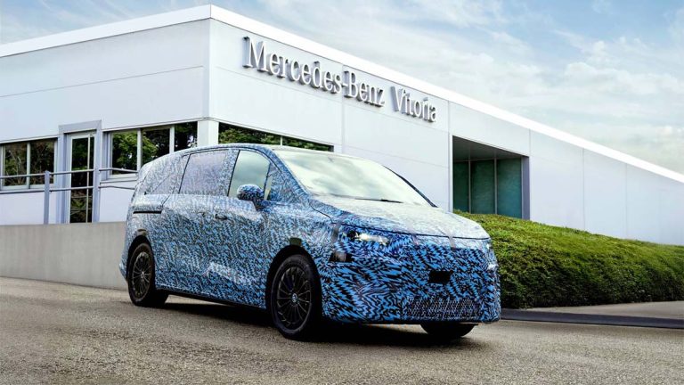 Mercedes ya está fabricando en España el VLE eléctrico: la furgoneta de superlujo