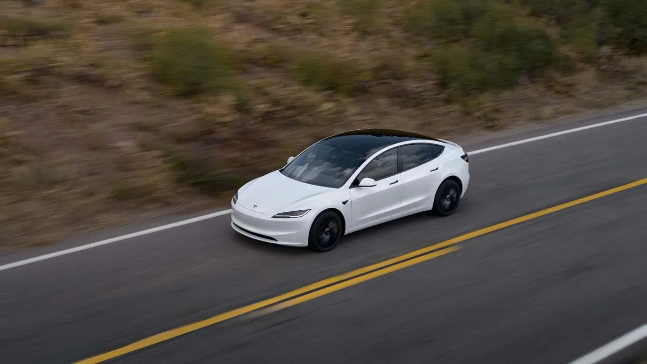 Tesla presenta el Model 3 Standard: así es la versión de bajo coste y esto es todo a lo que renuncia