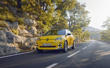 Los Renault 4 y Renault 5 recibirán una nueva batería de 56 kWh en 2027… que los llevará hasta los 500 km de autonomía renault 5 e tech electric iconic cinq version pop yellow!