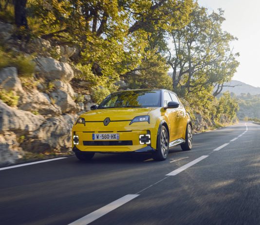 renault 5 e tech electric iconic cinq version pop yellow!