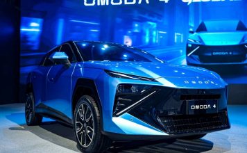 Omoda refuerza su ofensiva con un nuevo SUV compacto, híbrido o eléctrico y con un precio que rondará los 25.000 euros omoda 4 5