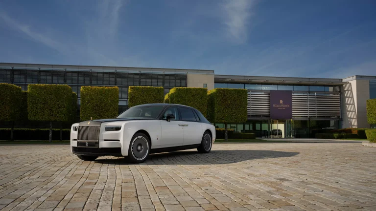 Rolls-Royce Phantom Centenary: oro macizo y 40.000 horas de artesanía