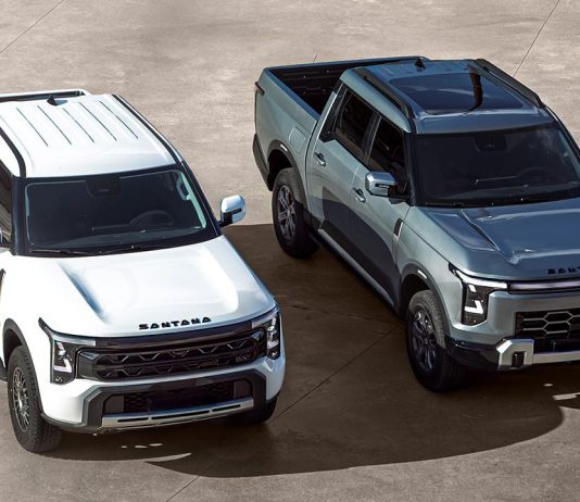 Ya es oficial: el nuevo pick-up de Santana tiene hasta 429 CV, tiene una versión diésel y llegará en 2026 santana 400 phev 400d pick up 2025110748 1761580423 5