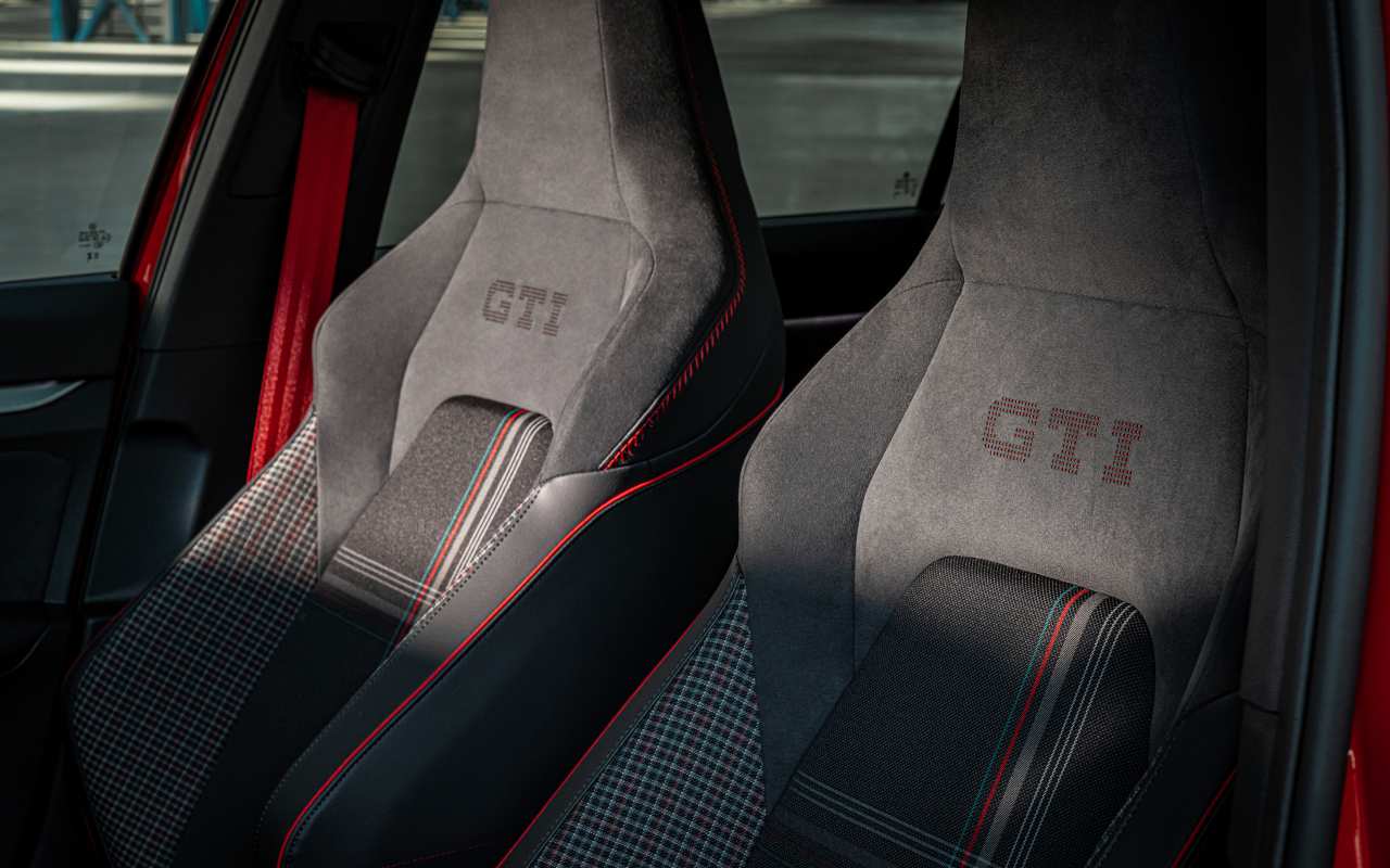 volkswagen golf gti 50 aniversario 31