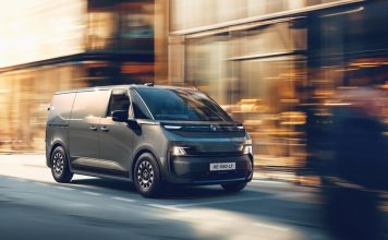 Nuevo Renault Trafic E-Tech: 450 km de autonomía, carga en 20 minutos gracias a sus 800v renault trafic e tech