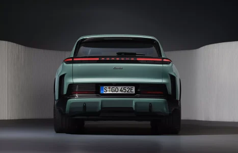 2026 porsche cayenne turbo electric 00005