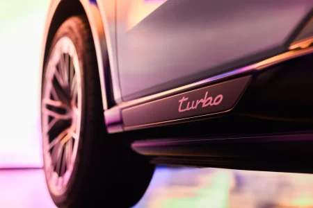 2026 porsche cayenne turbo electric 00018