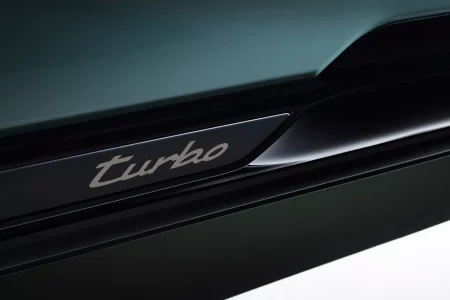 2026 porsche cayenne turbo electric 00024