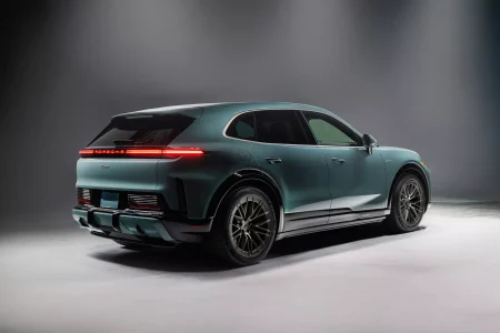 2026 porsche cayenne turbo electric 00032