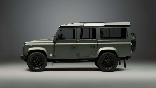 land rover classic defender with octa paint 6