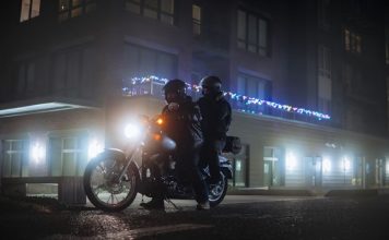 Que te vean a tiempo: elige una mochila reflectante para moto que te vean a tiempo 3