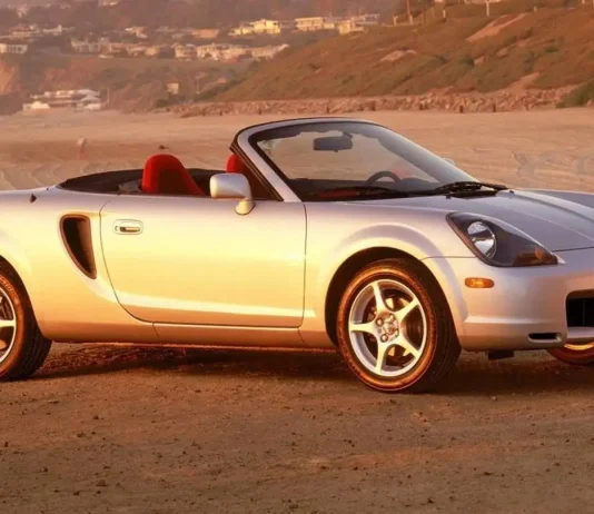 El misterioso deportivo de motor central de Akio Toyoda nos podría estar dando nuevas pistas sobre el nuevo Toyota MR2 toyota mr2 spyder w30