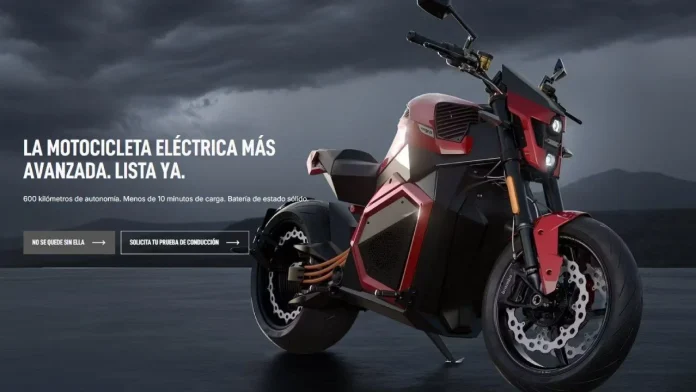 8a09bde247d01e4aee4271e86b5b843e96a92c95e753e982dd7a51189d99259b