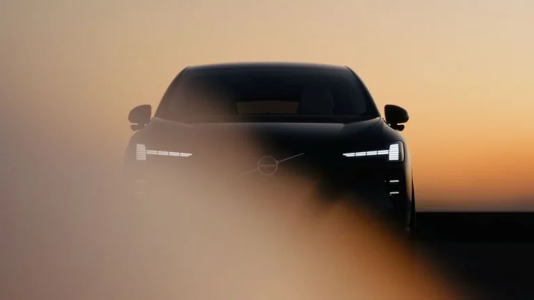 El nuevo Volvo EX60 te hará olvidarte de los problemas de autonomía de los vehículos eléctricos