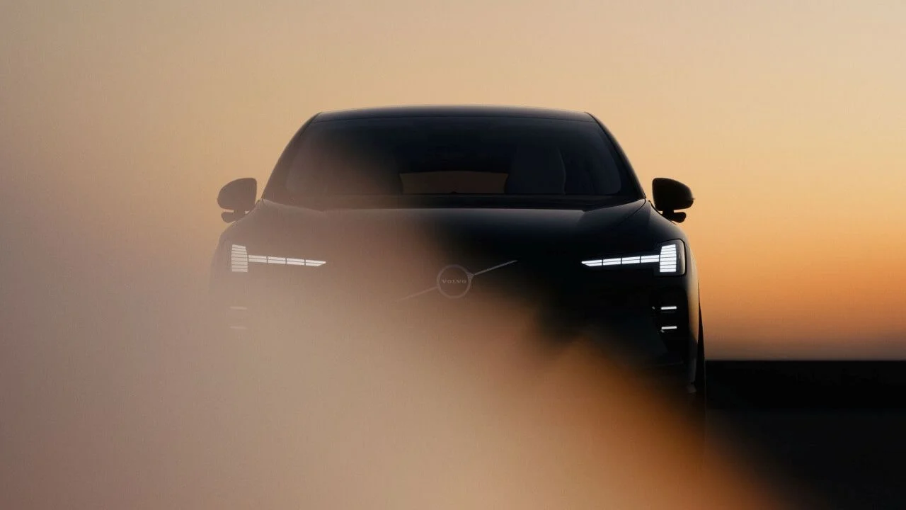 El nuevo Volvo EX60 te hará olvidarte de los problemas de autonomía de los vehículos eléctricos