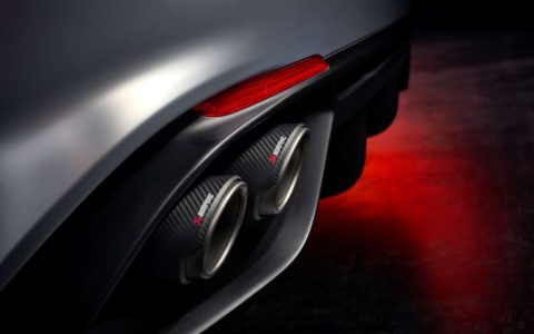 giulia quadrifoglio luna rossa 10