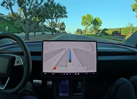El sistema de conducción autonomía FSD de Tesla será únicamente por suscripción: tendrás hasta esta fecha para comprarlo en propiedad hq720 2