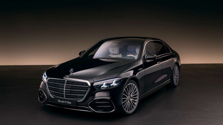 Parece el mismo, pero la renovada berlina más avanzada de Mercedes-Benz ha recibido cambios profundos