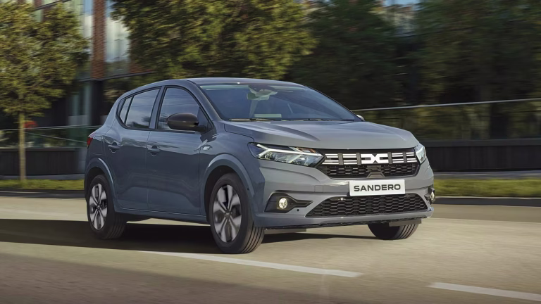 Dacia revoluciona su superventas: así es el nuevo Sandero de 120 CV que promete casi 1.600 km de libertad