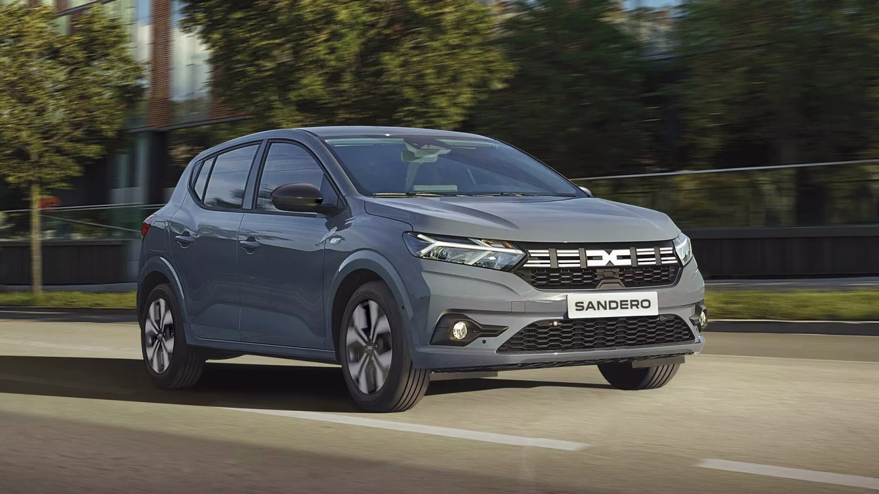 Dacia revoluciona su superventas: así es el nuevo Sandero de 120 CV que promete casi 1.600 km de libertad