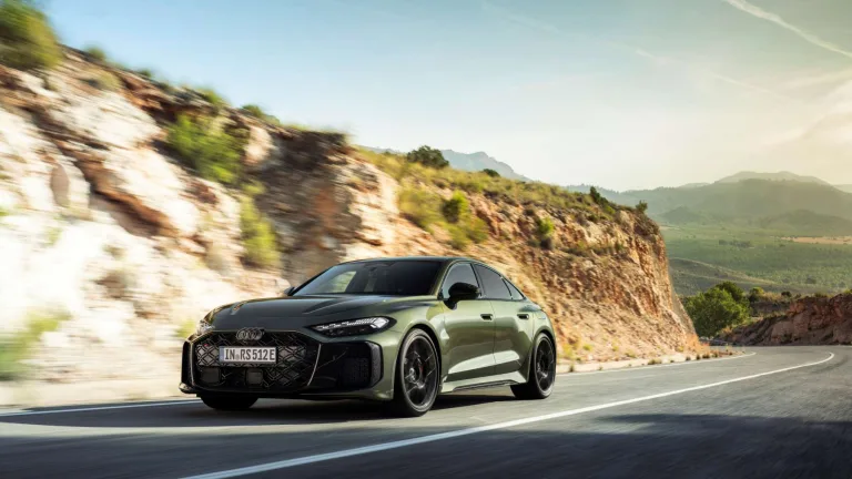 Audi RS 5 2026: el primer RS híbrido enchufable llega con 639 CV